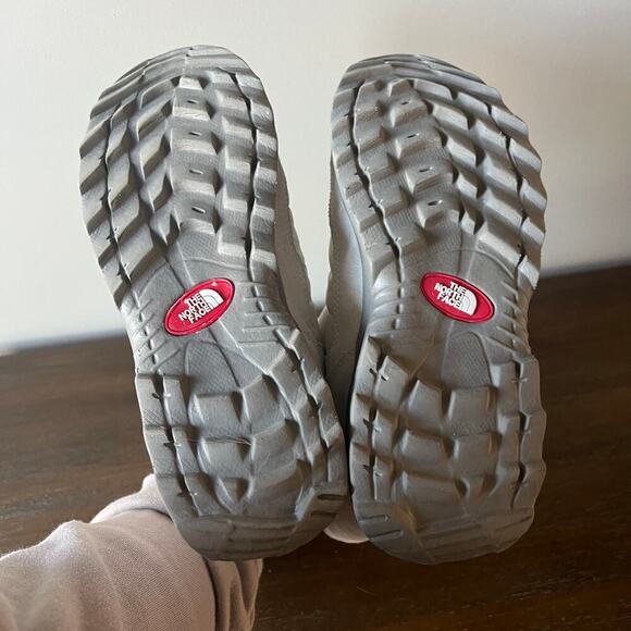 The North Face Girls Gray Red Winter Waterproof Snow Camp Boot- Size 6 - Picture 10 of 11